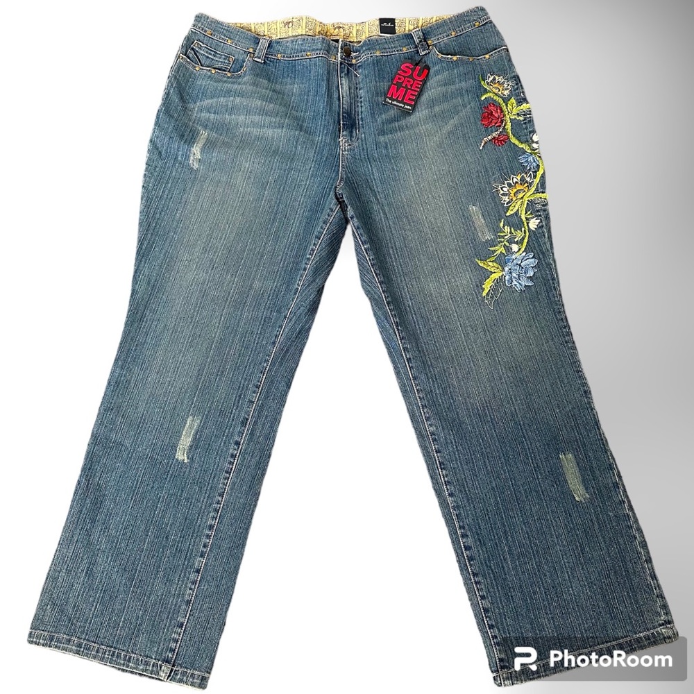 NWT Lane Bryant Venezia Floral Embroidered Distressed Jeans Size 28x33